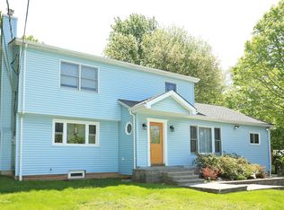 189 Granite Springs Rd, Yorktown Heights, NY 10598