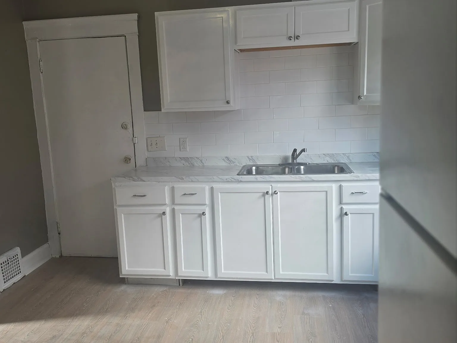 2 bed, $1,180 — Photo 4