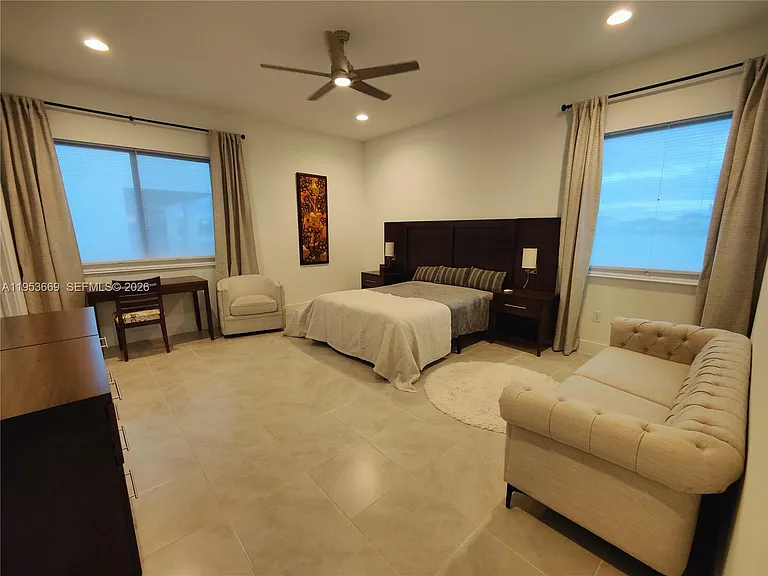 5077 Gambero Way — Photo 15