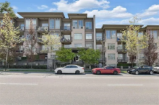 13468 King George Blvd #406 photo 1