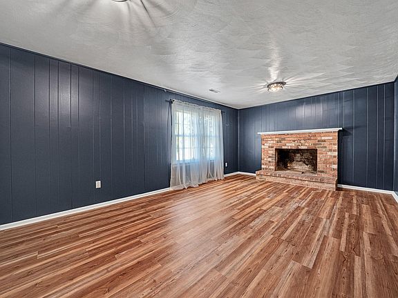 5th image of 5718 Merriman Rd