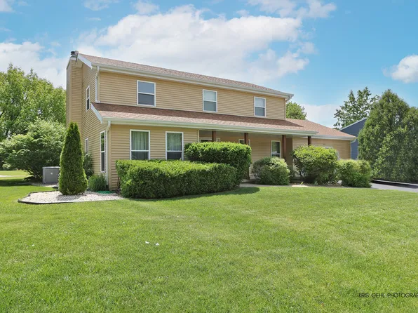 575 Waterford Dr, Lindenhurst, IL 60046