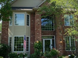 917 Spindletree Ave, Naperville, IL 60565