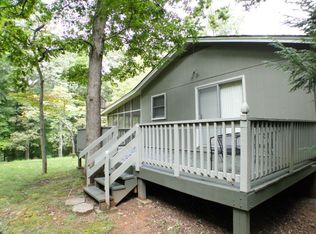 241 McCall Cir, Franklin, NC 28734