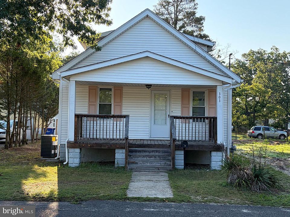 1st image of 303 N 9th St