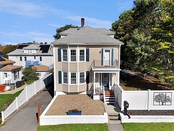 2nd image of 25 Wasa St