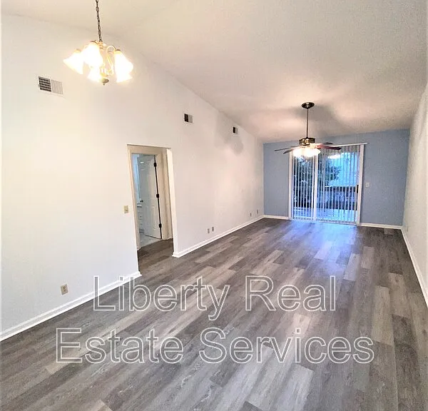 910 Brett Dr #54 — Photo 4