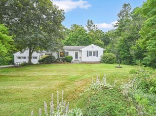49 Bear Hills Rd, Newtown, CT 06470