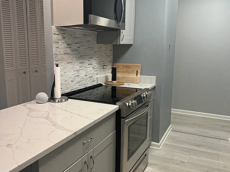 6171 N Sheridan Rd #304 — Photo 8