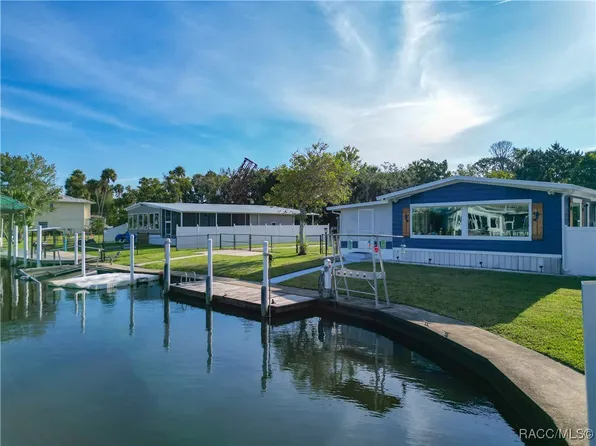 2550 N Comanche Point, Crystal River, FL 34429