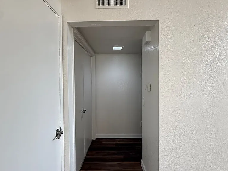 1422 Eagle Ct — Photo 18