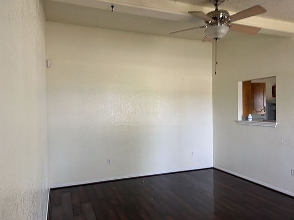 3rd image of 2224 Spicewood Dr