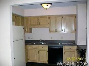 4th image of 910 Primrose Dr