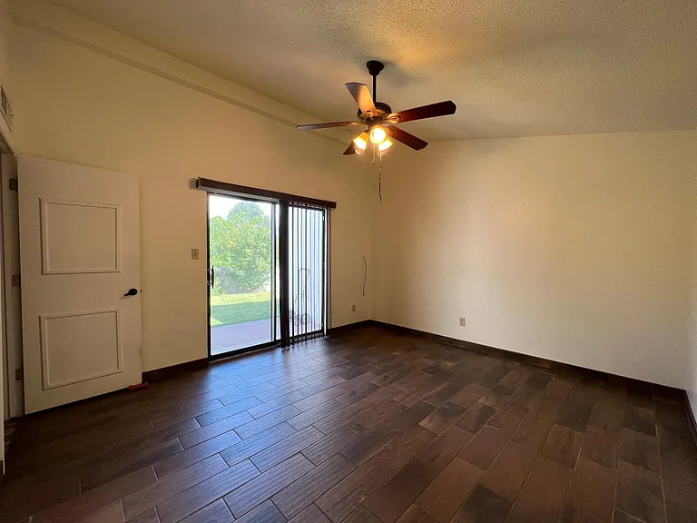 3390 Majestic Rdg — Photo 14