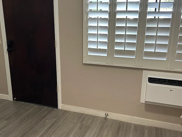 77 Karsten Dr #23A — Photo 11