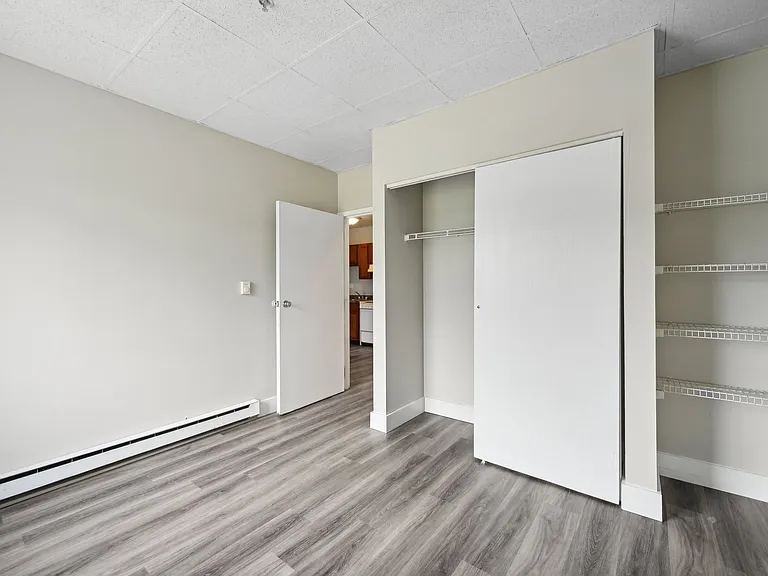 Franklin Park Apartments — Photo 25
