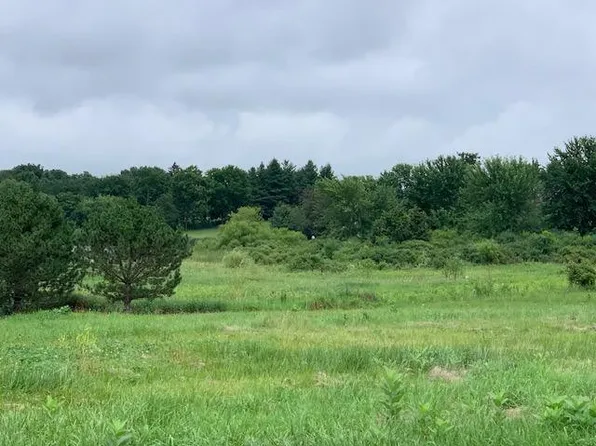 8211 Alexander St, Schererville, IN 46375