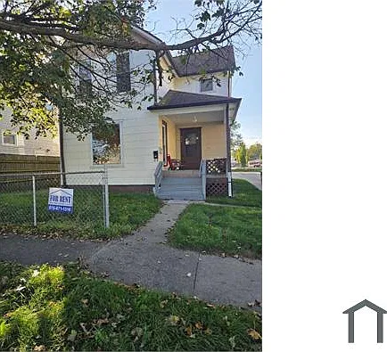2 bed, 700 sqft, $900 — Photo 1
