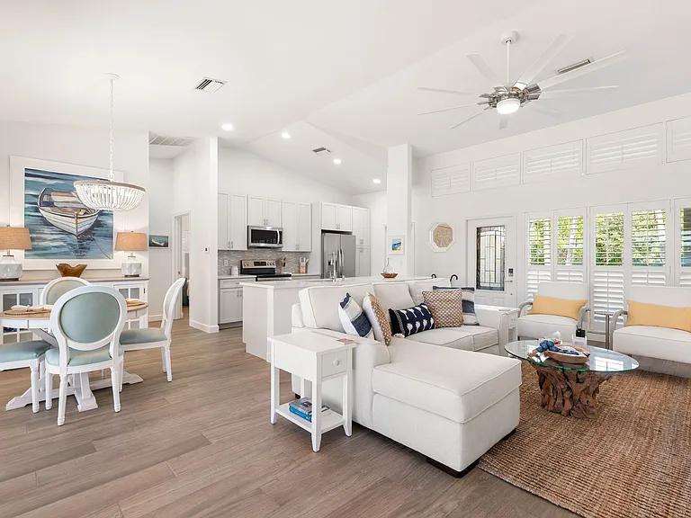 7487 Mill Pond Cir — Photo 2