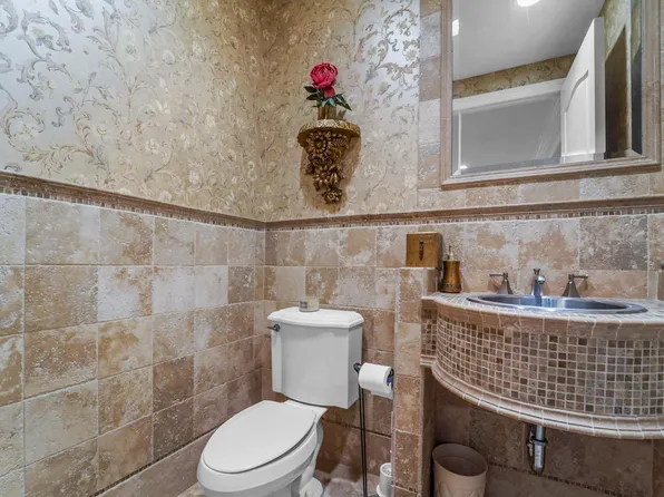 1 Euclid Road image 22 of 50