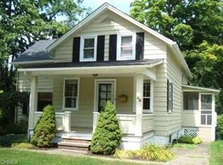 88 Olive St, Chagrin Falls, OH