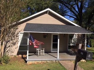 323 E Baker St, Pickens, SC 29671