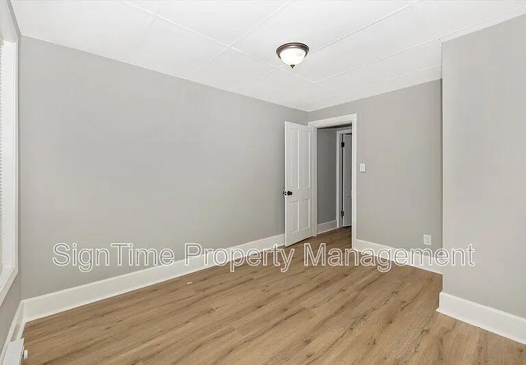 114 N Conococheague St — Photo 27