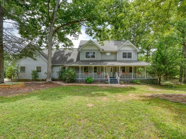 151 Sharp Top Cir, Blairsville, GA 30512