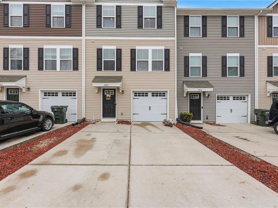 803 Lakeview Cv, Smithfield, VA 23430