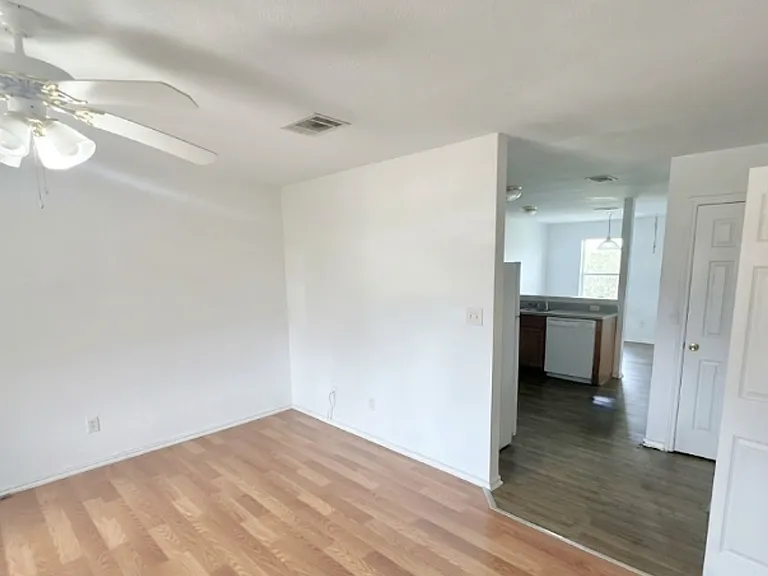 3414 Cantabrian Dr — Photo 3