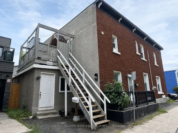 211 Hannah St, Ottawa, ON K1L 7M6