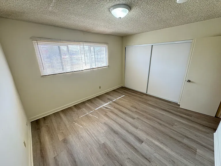 5708 Temple City Blvd — Photo 17