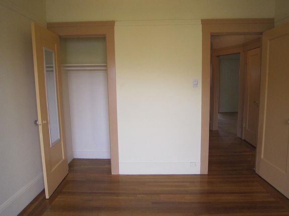 2nd image of 725 22nd Ave