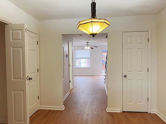 3rd image of 809 Vouray Dr #C
