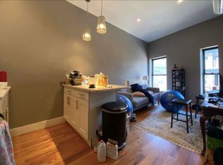 186 Broadway #2B, Brooklyn, NY 11211