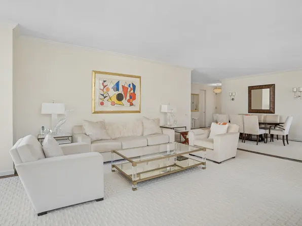 641 5th Avenue image 4 of 10