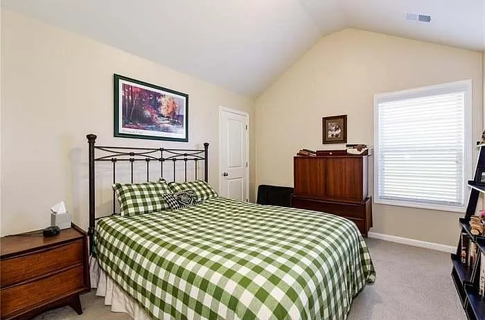 1470 Roswell Manor Cir — Photo 21