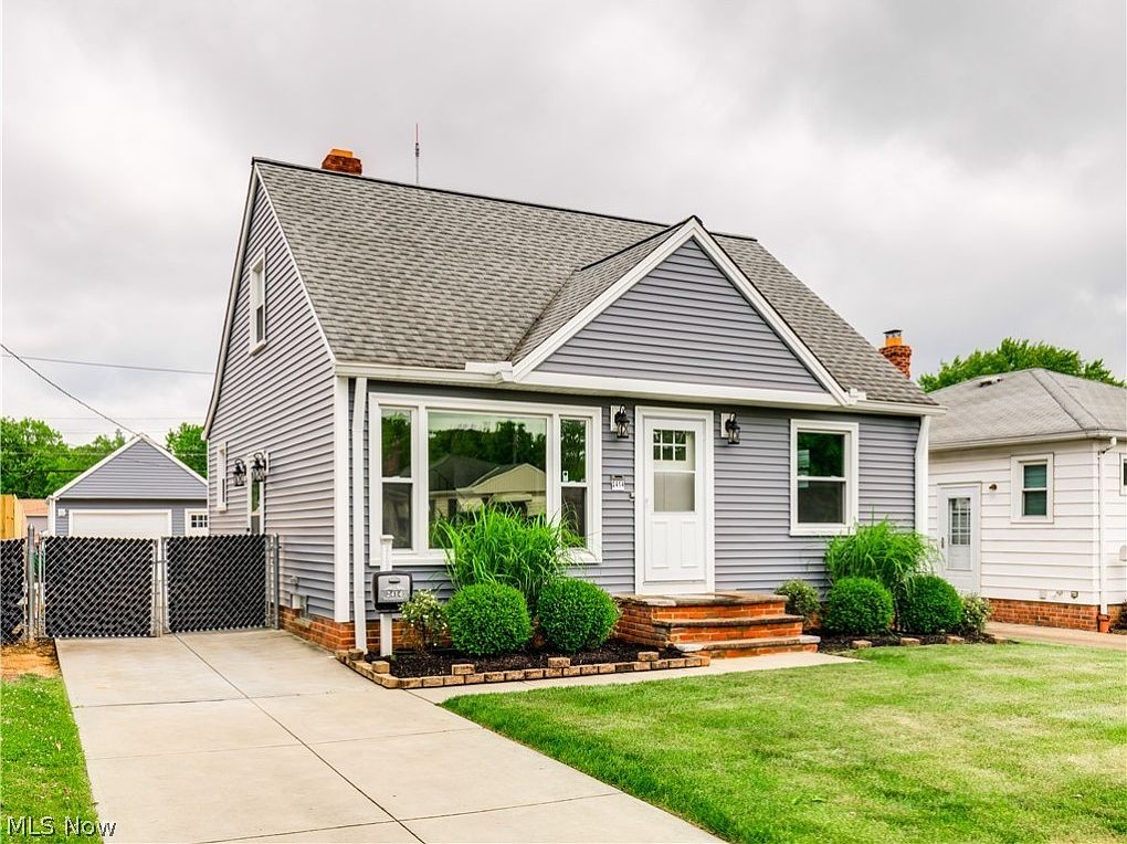 2414 Stanfield Dr, Parma, OH 44134 Zillow