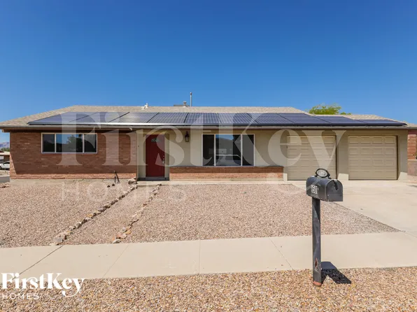 8501 E Lee Pl, Tucson, AZ 85715