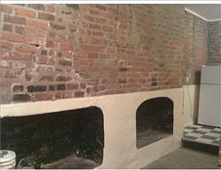 2nd image of 833 Burgundy St #B