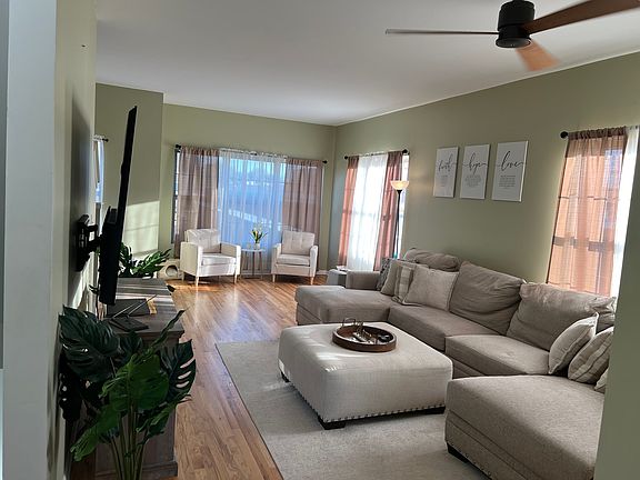 5th image of 1815 Riverwoods Dr