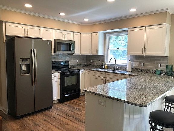 3rd image of 10052 Bonita Dr