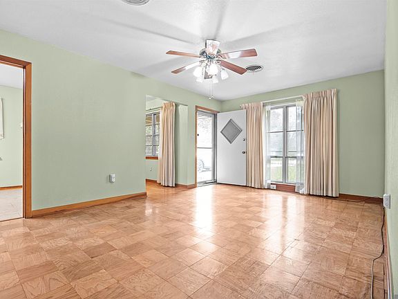 4th image of 7134 Kent Dr