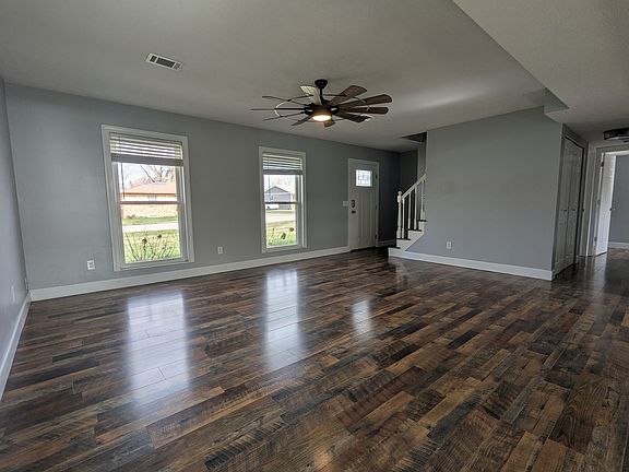 3rd image of 2894 Republic Ave