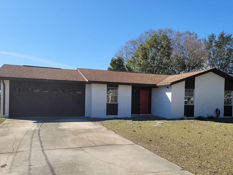 1st image of 40 Lakeview Dr
