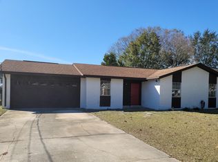 40 Lakeview Dr, Mary Esther, FL 32569