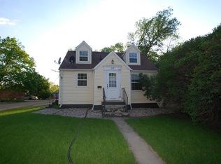 117 Medary Ave, Brookings, SD 57006