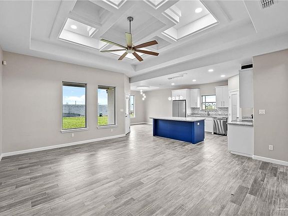 5th image of 3552 Dishman St