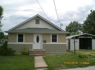 717 Woodrow Ave, Festus, MO 63028