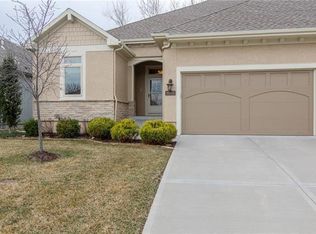 19607 W 100th St, Lenexa, KS 66220